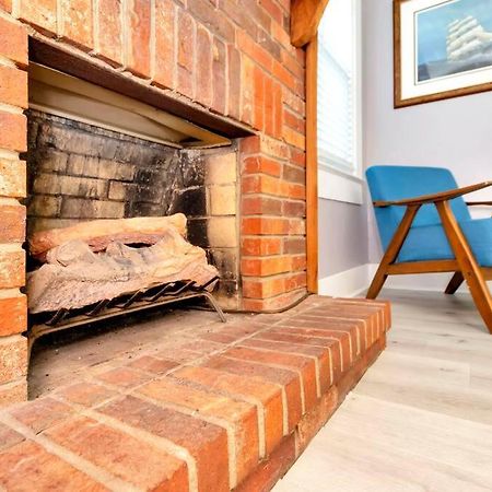 Cozy Bungalow With Patio & Grill, Private And Location แทมปา ภายนอก รูปภาพ