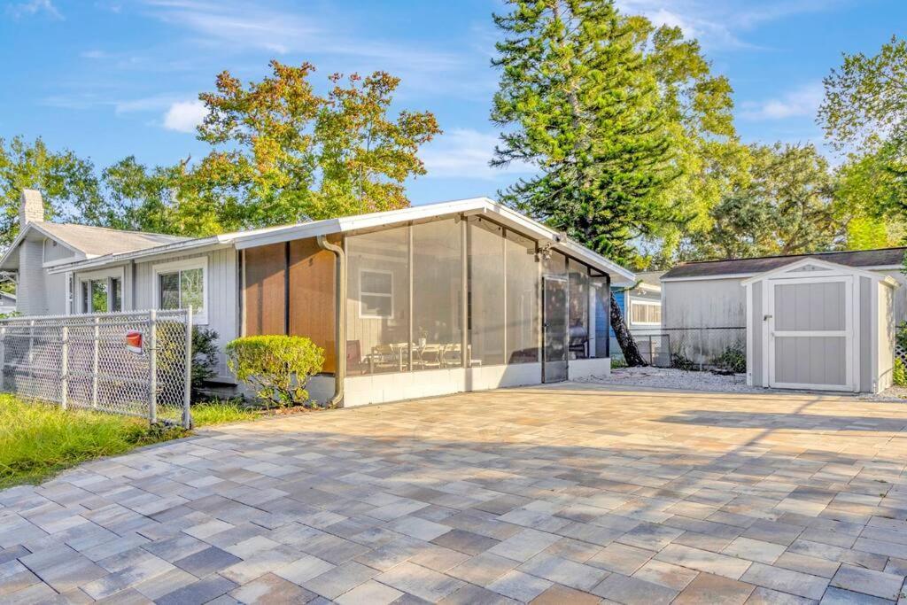 Cozy Bungalow With Patio & Grill, Private And Location แทมปา ภายนอก รูปภาพ